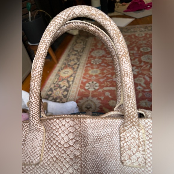 Liebskind Berlin snake embossed leather tote bag - Picture 7 of 13